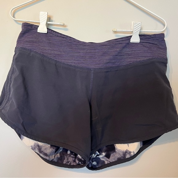 Lulu Lemon Reversible Shorts - Picture 4 of 5